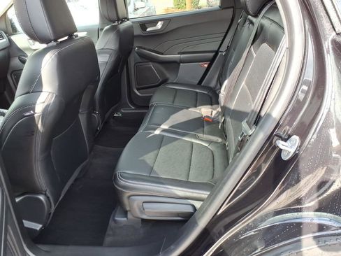 Used 2025 Ford Escape Platinum image 11