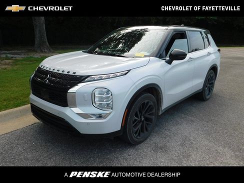 Used 2023 Mitsubishi Outlander SEL Black Edition AWD/4WD image 1