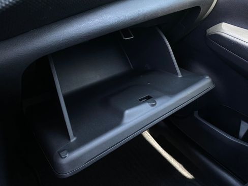 Used 2024 Nissan Kicks SV FWD image 20