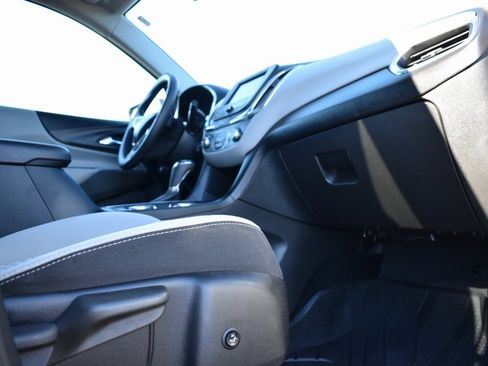 Used 2020 Chevrolet Equinox LT image 10