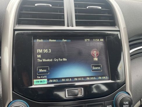 Used 2014 Chevrolet Malibu LT image 11