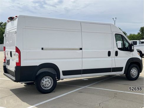 Used 2023 RAM ProMaster 2500 FWD image 2