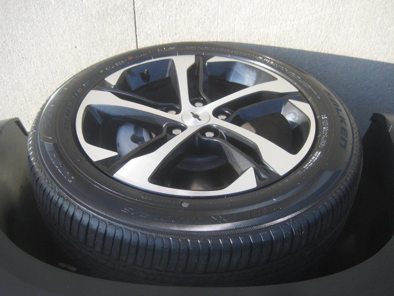 Used 2025 Chevrolet Trax RS FWD image 10