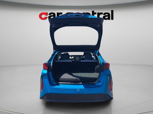 Used 2017 Toyota Prius Prime Advanced FWD image 29