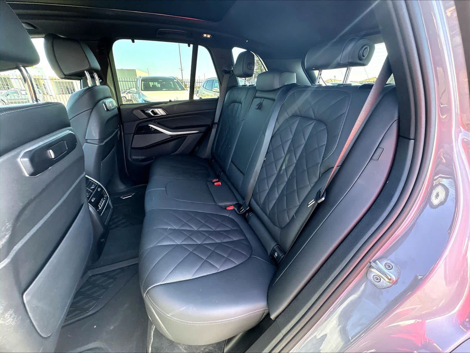 Used 2026 BMW X5 xDrive40i w/ M Sport Package AWD/4WD image 22
