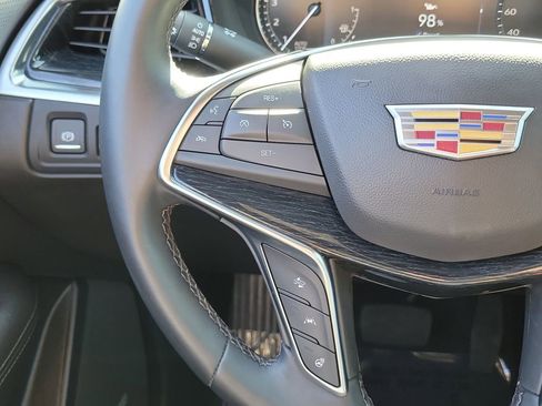 Used 2025 Cadillac XT5 Premium Luxury image 31