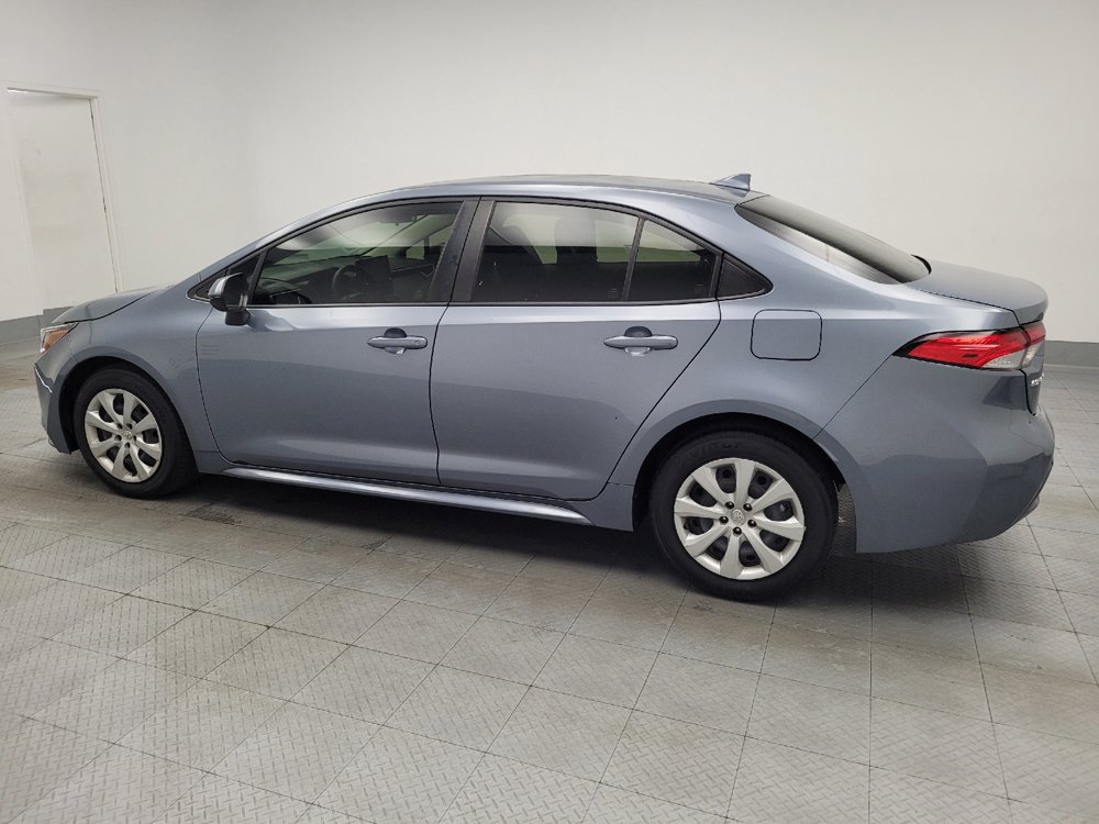 Used 2022 Toyota Corolla LE FWD image 3