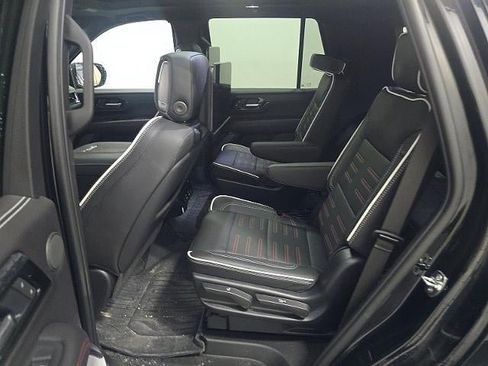 Used 2025 GMC Yukon AT4 Ultimate w/ LPO, Floor Liner Package AWD/4WD image 3