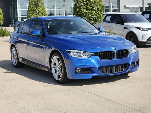 Used 2017 BMW 330i Sedan image 3