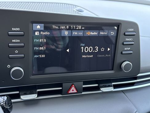 New 2026 Hyundai Elantra Sport image 18