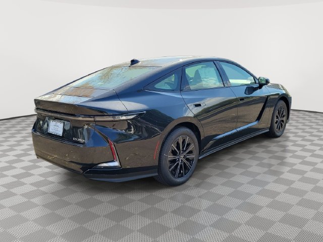 New 2026 Lexus ES 350h w/ Cold Area Package FWD image 4
