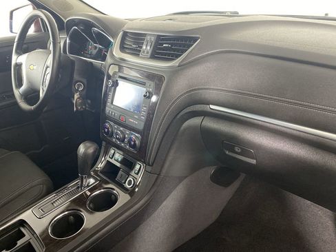 Used 2016 Chevrolet Traverse LT w/ Traveler's Package image 30