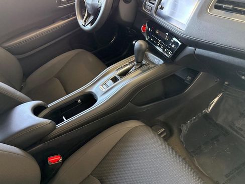 Certified 2022 Honda HR-V EX image 30