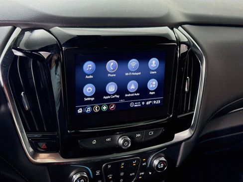 Used 2023 Chevrolet Traverse LT w/ LPO, Floor Liner Package AWD/4WD image 8