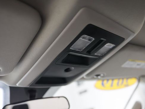 Used 2019 RAM 1500 Express image 19