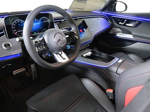 New 2026 Mercedes-Benz E 53 AMG e 4MATIC Sedan image 14
