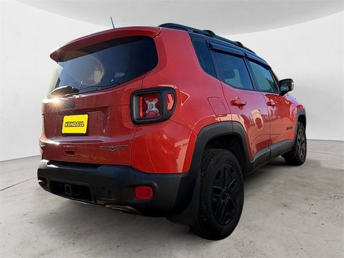 Used 2018 Jeep Renegade Trailhawk image 5