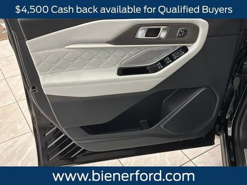 New 2026 Ford Explorer Platinum w/ LUX Leather Package AWD/4WD image 9