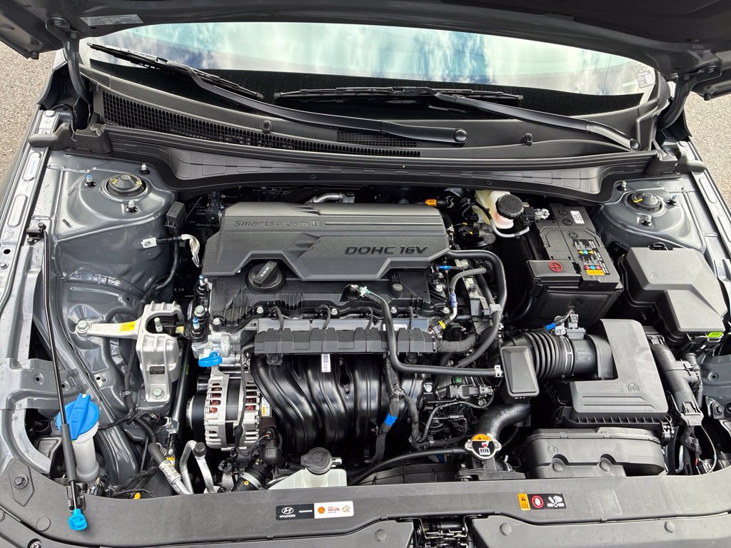 New 2026 Hyundai Elantra SEL Sport FWD image 9