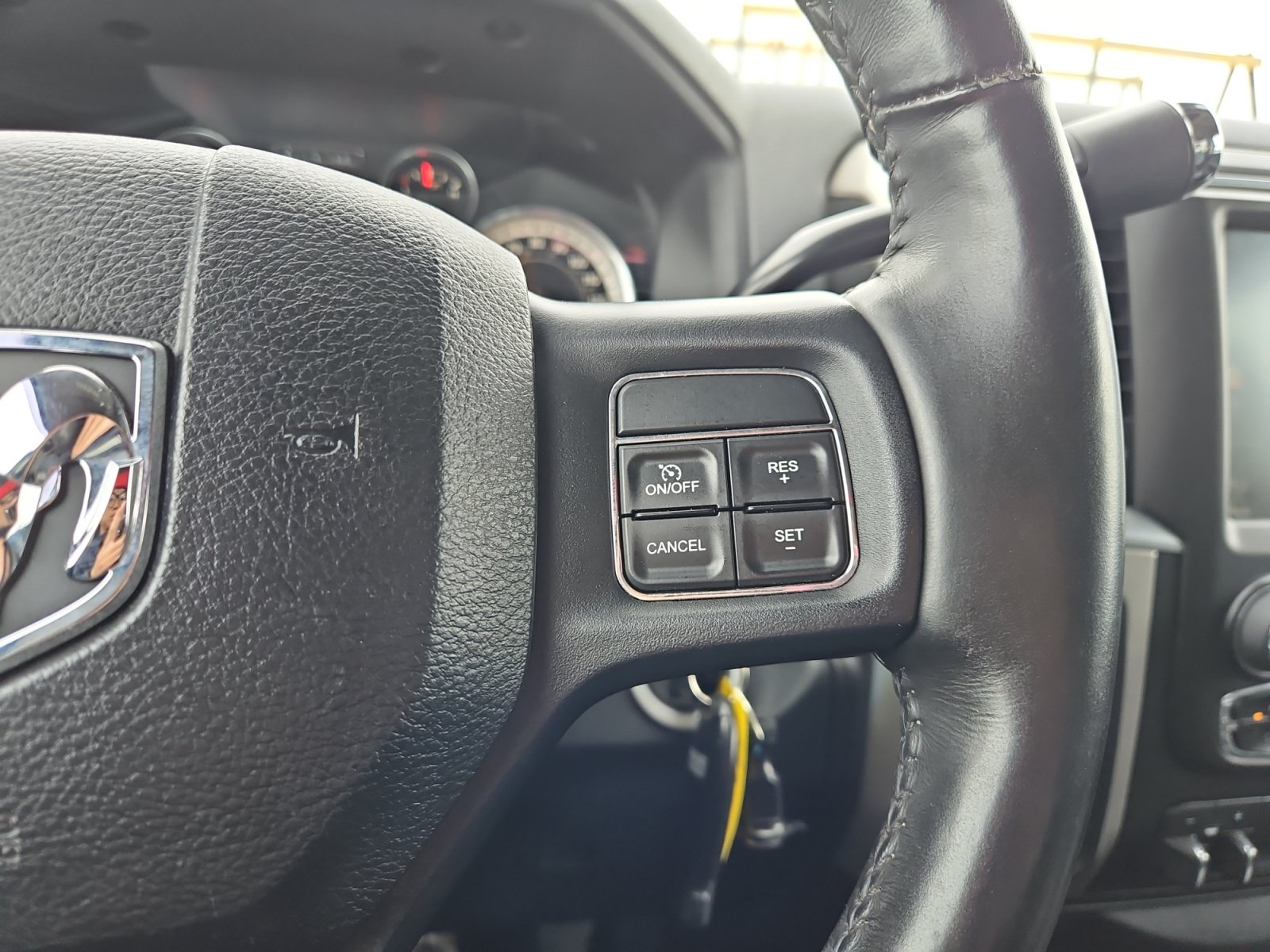 Used 2016 RAM 2500 SLT w/ Comfort Group AWD/4WD image 26