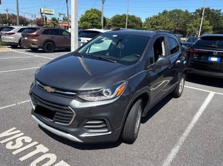 Used 2018 Chevrolet Trax LT w/ LT Convenience Package FWD video 2
