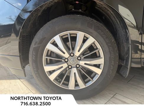 Used 2020 Nissan Pathfinder SV AWD/4WD image 6