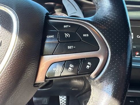 Used 2019 Dodge Challenger R/T Scat Pack w/ Shaker Package image 16