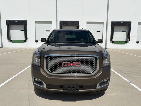 Used 2015 GMC Yukon Denali w/ Enhanced Security Package AWD/4WD image 7