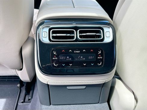 Certified 2022 Mercedes-Benz S 580 4MATIC Sedan image 27