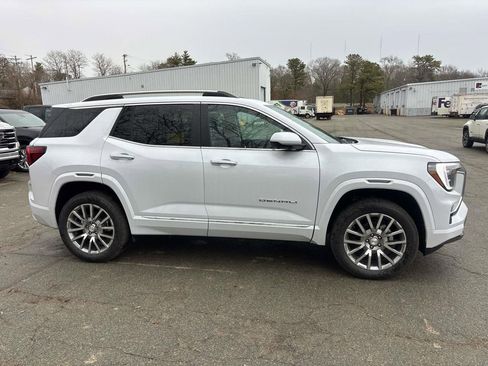 New 2026 GMC Terrain Denali image 2