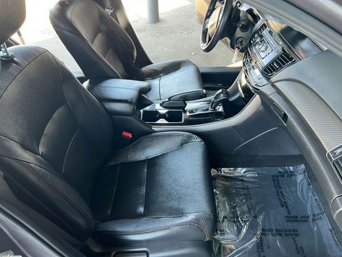 Used 2017 Honda Accord Sport Special Edition image 10