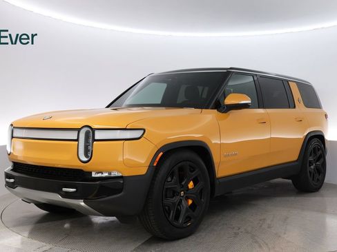 Used 2023 Rivian R1S Adventure Quad AWD/4WD image 2
