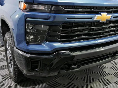 Certified 2024 Chevrolet Silverado 2500 Custom w/ Custom Value Package AWD/4WD image 34