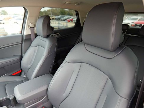 Certified 2026 Kia Sportage EX image 11