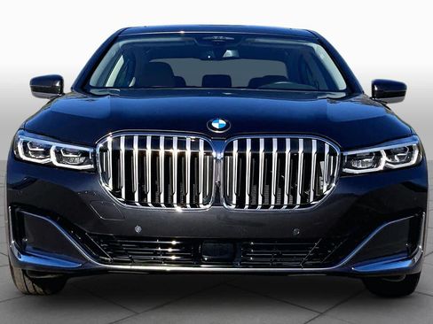 Used 2022 BMW 750i xDrive AWD/4WD image 3