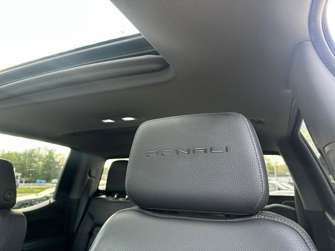 Used 2019 GMC Sierra 1500 Denali w/ Denali Ultimate Package image 21