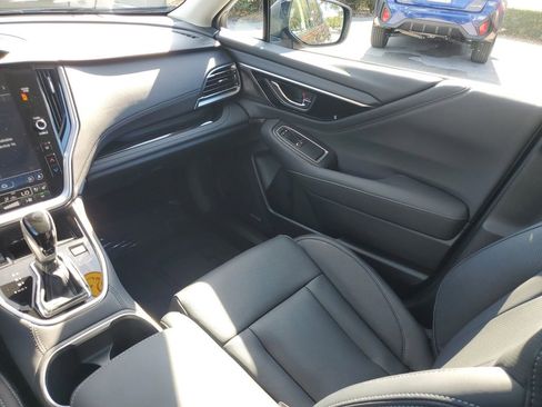 Used 2025 Subaru Outback Touring image 18