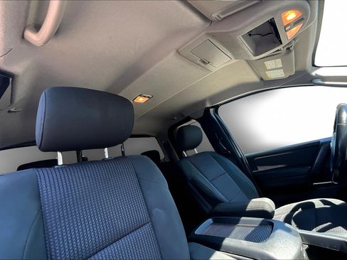 Used 2010 Nissan Titan SE w/ SE Value Truck Pkg image 29