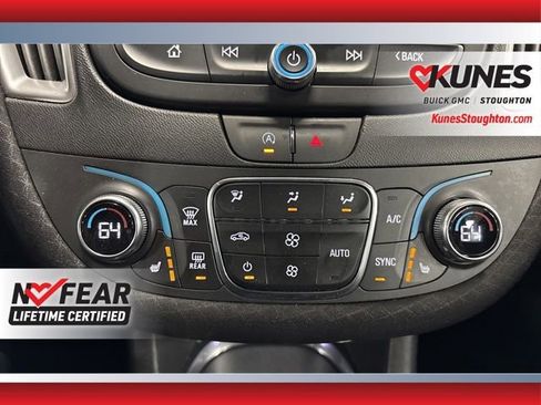 Used 2024 Chevrolet Malibu LT image 24