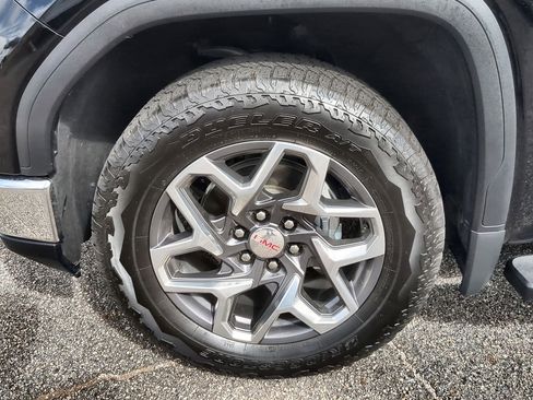 Certified 2023 GMC Sierra 1500 SLT w/ SLT Premium Package image 33