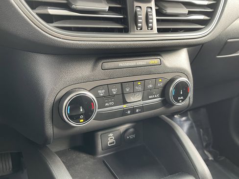 Used 2024 Ford Escape Active image 27