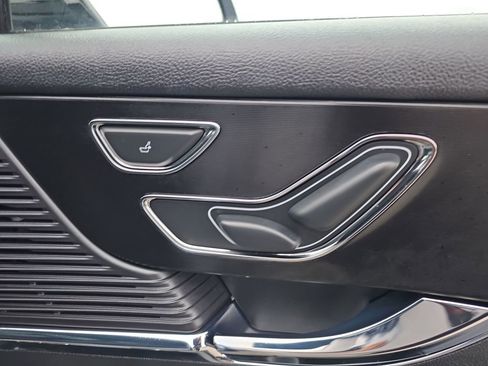 Used 2022 Lincoln Corsair AWD w/ Equipment Group 101A image 14