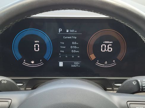 Used 2025 Hyundai Kona SEL FWD image 31