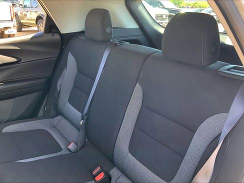 Used 2024 Chevrolet TrailBlazer LS image 21