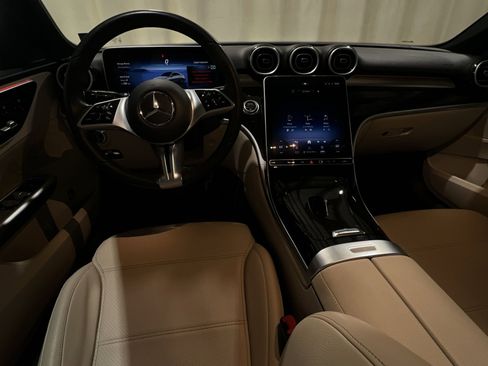 Used 2024 Mercedes-Benz C 300 Sedan image 37