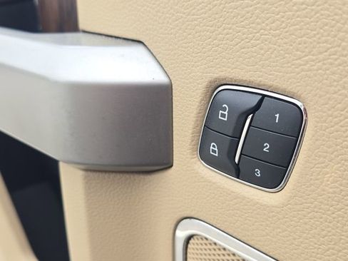 Used 2018 Ford F150 Lariat image 25