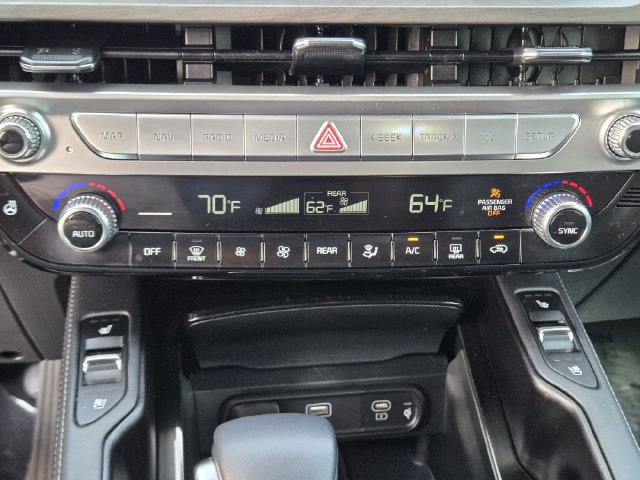 Used 2024 Kia Telluride EX X-Line AWD/4WD image 18
