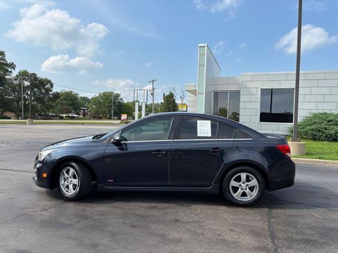 Used 2015 Chevrolet Cruze LT w/ RS Package FWD image 4