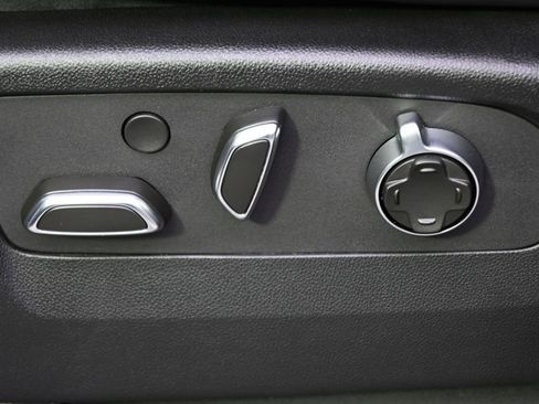 Certified 2024 Cadillac Escalade Sport Platinum w/ LPO, ONYX Package image 14