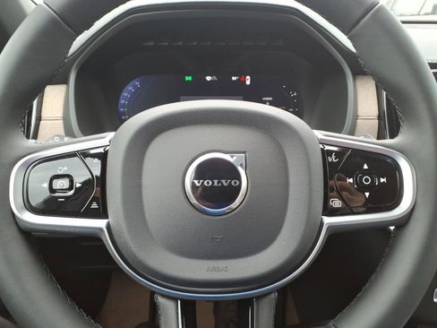 New 2026 Volvo XC90 T8 Ultra w/ Protection Package Premier AWD/4WD image 11